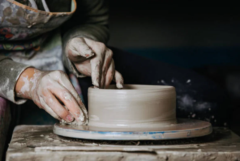 POTTERY Wheel Class - Ages 16+ - Image 3